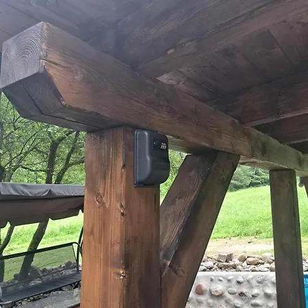 Partizanka Шале *